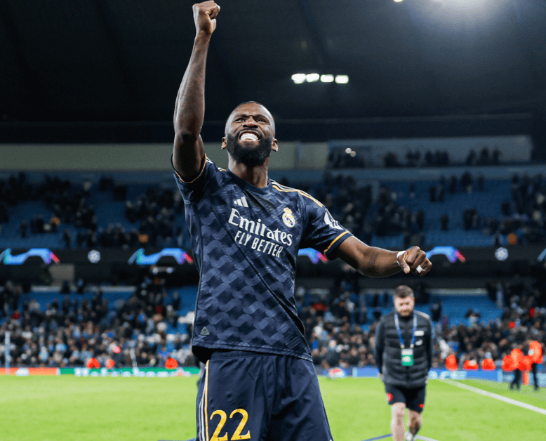 重罚！曝吕迪格连续膝击最高应禁赛12场，巴萨旧将：被皇马抢劫了